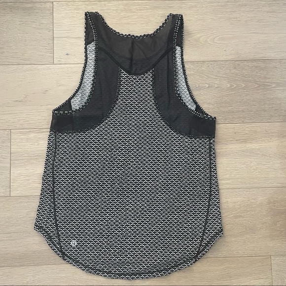Lululemon Printed Mesh Back Tank Top - Picture 2 of 5